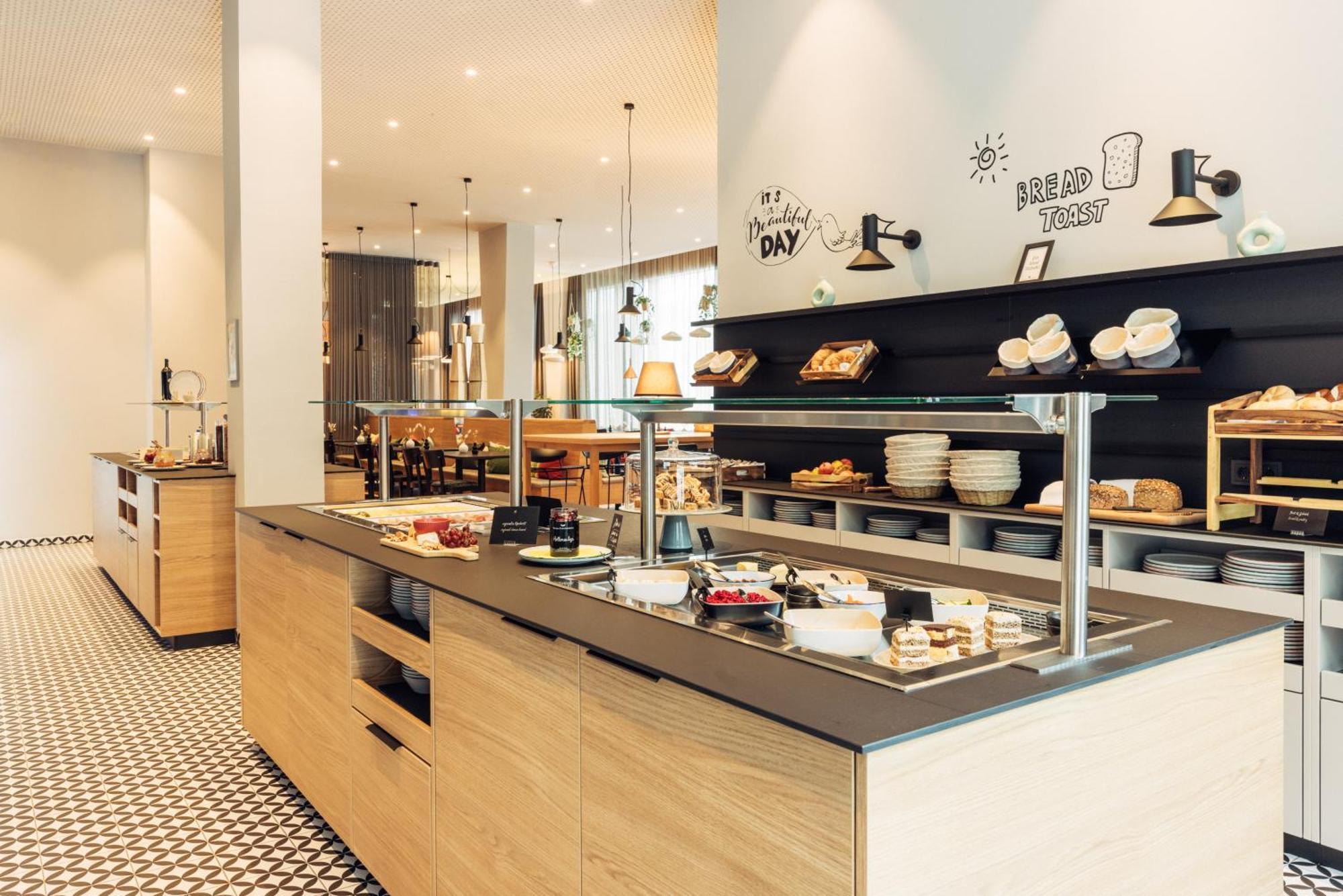 Harry'S Home Graz-Smart City Hotel & Apartments Экстерьер фото