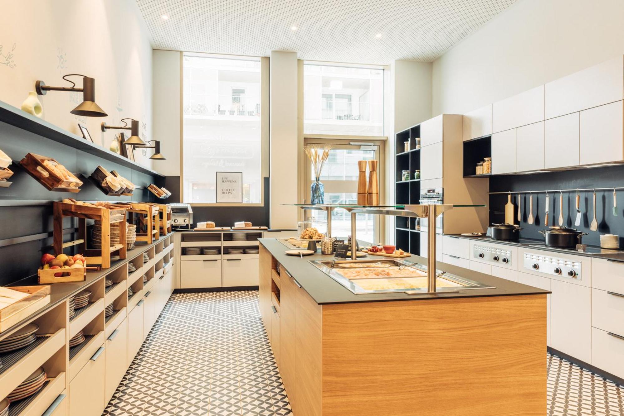 Harry'S Home Graz-Smart City Hotel & Apartments Экстерьер фото