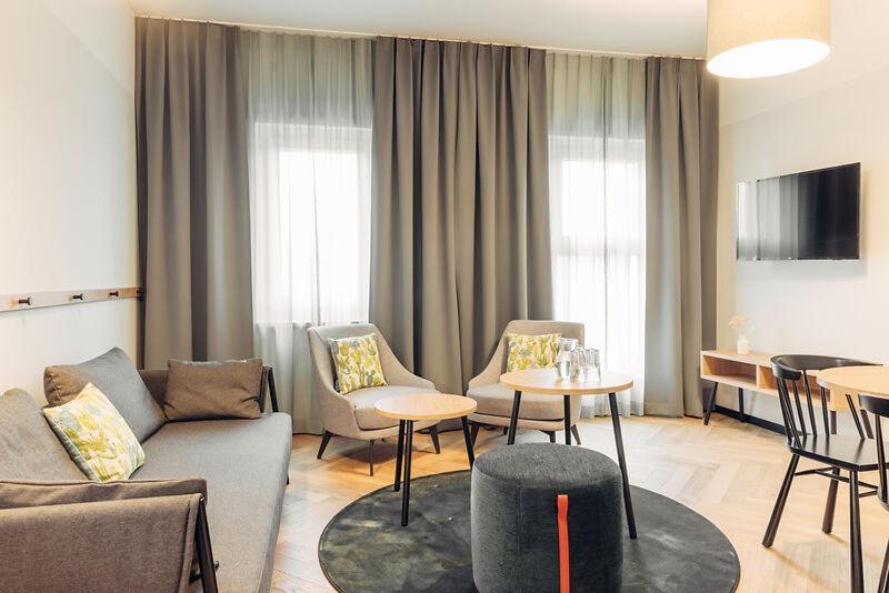 Harry'S Home Graz-Smart City Hotel & Apartments Экстерьер фото